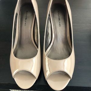 patent gloss tan shoes